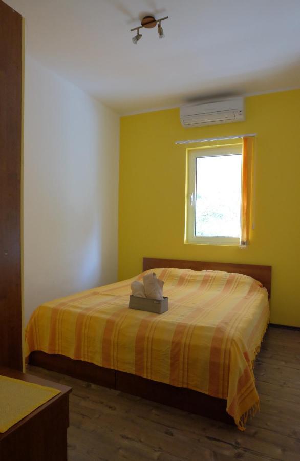 Apartman Precca Supetarska Draga Exteriör bild