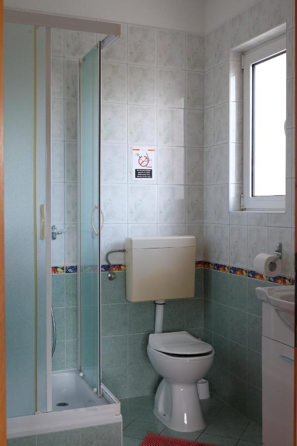 Apartman Precca Supetarska Draga Exteriör bild