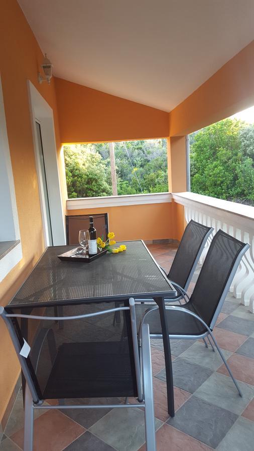 Apartman Precca Supetarska Draga Exteriör bild